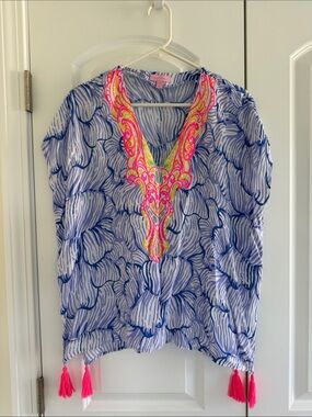 Lilly Pulitzer Blue Printed Tunic with Pink & Yellow Embroidered V-Neck